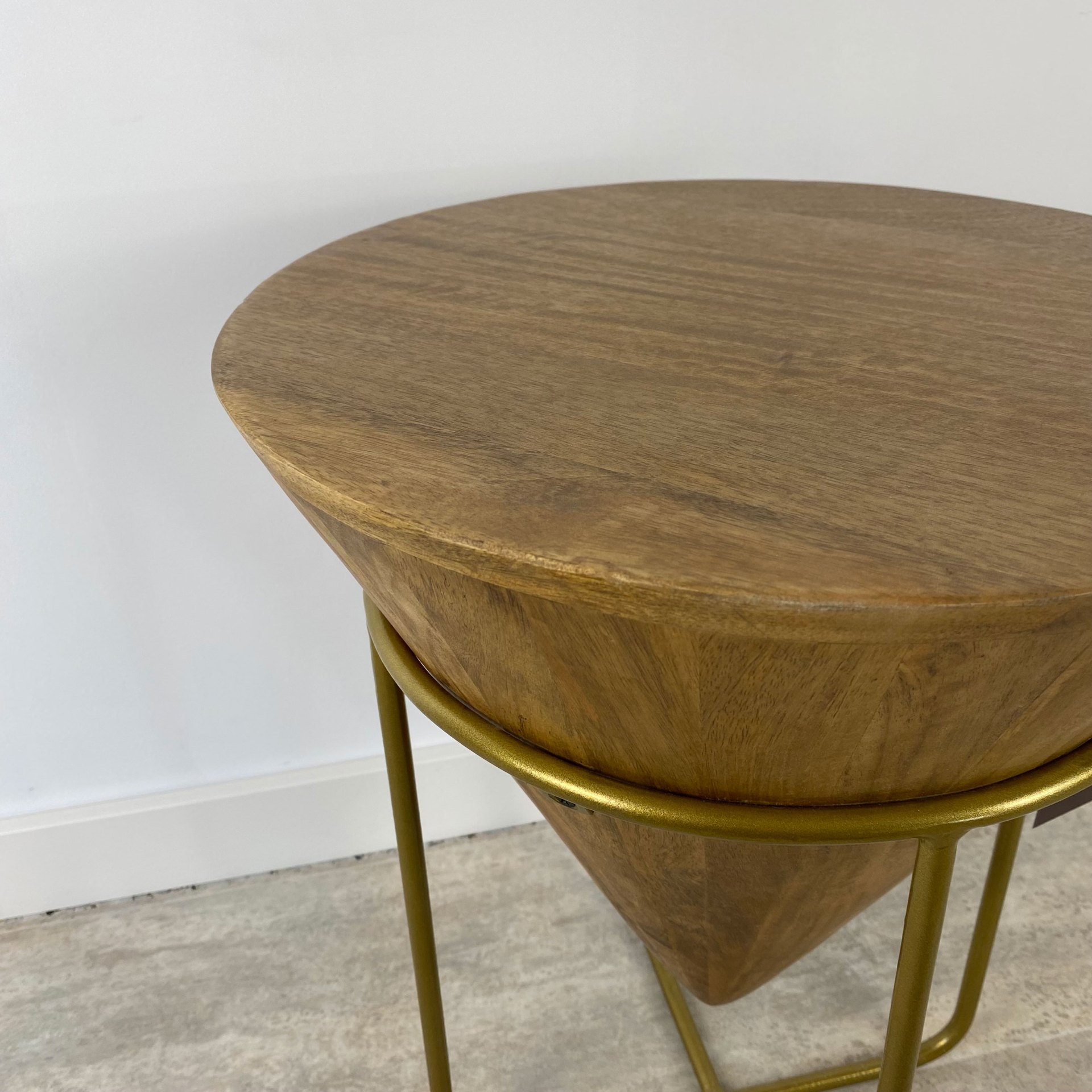 Mesa auxiliar madera acacia metal ORO - Imagen 2