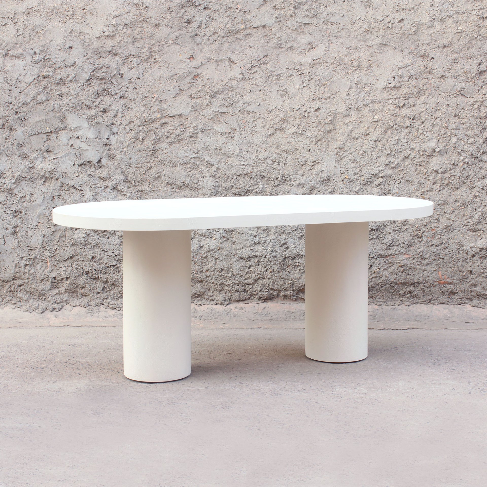 Mesa comedor ovalada efecto cemento IBIZA