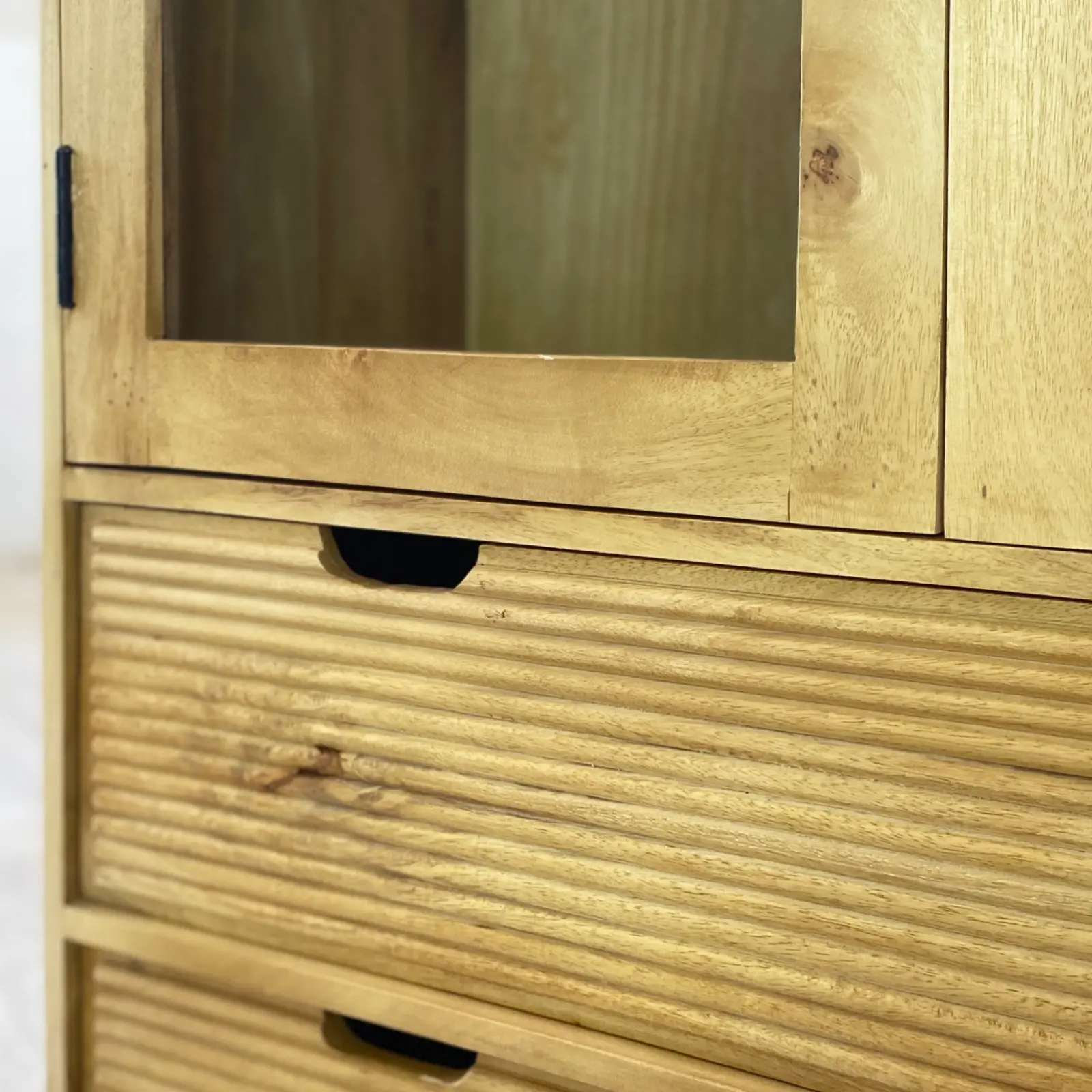 Vitrina 4 puertas madera mango BASIC - Imagen 6