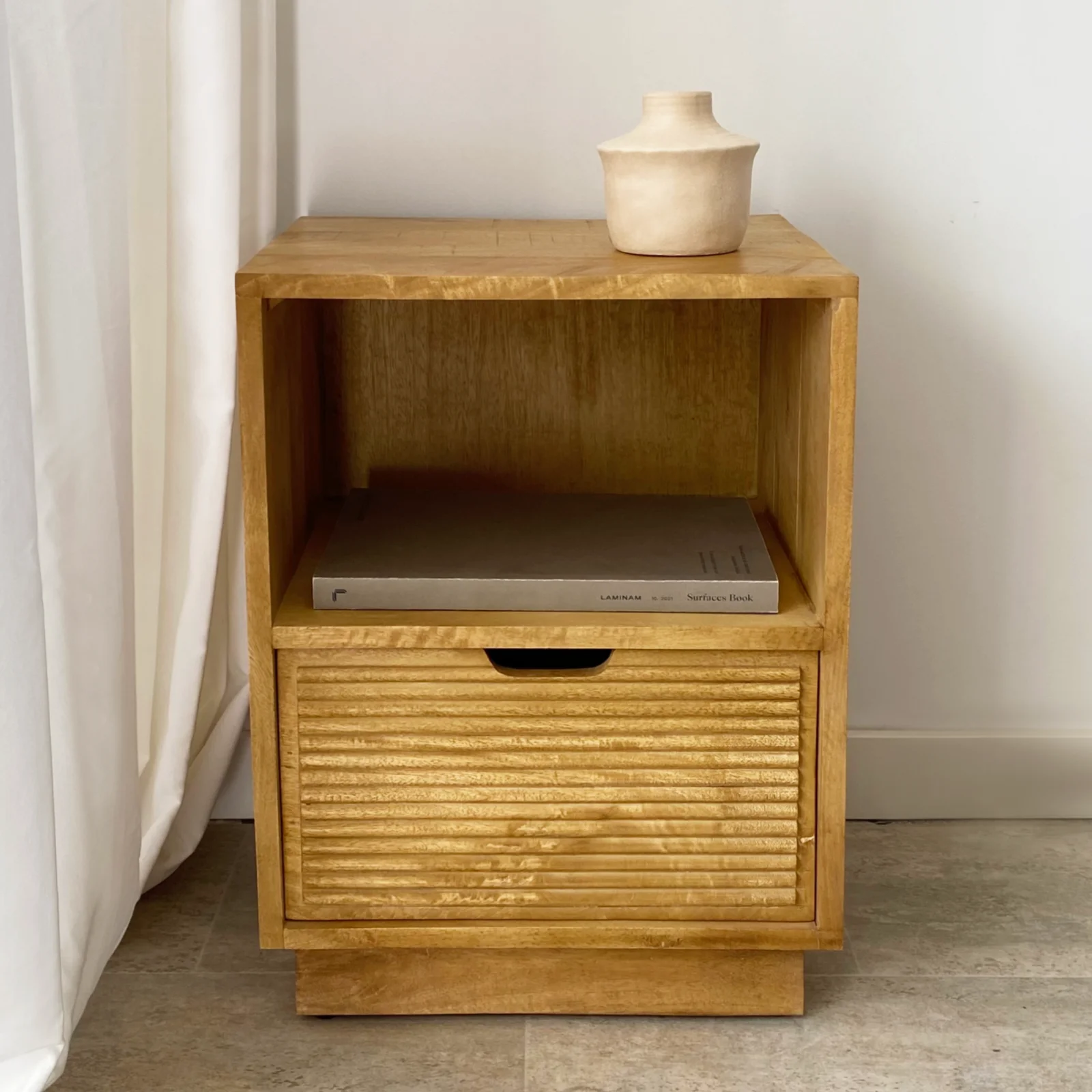 Mesita noche madera mango BASIC